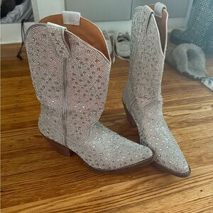 Dingo Silver Rhinestone Heeled Boots